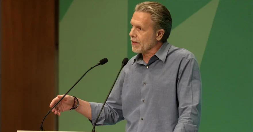 Γερουλάνος: Δικαιώθηκα για την παρότρυνση στα στελέχη του ΠΑΣΟΚ να πάμε πιο γρήγορα – Οι αιχμές για διαρροές από συνεδριάσεις των οργάνων