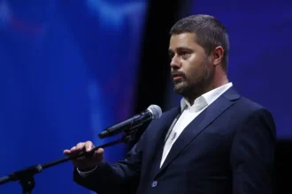 Μάκης Γκαγκάτσης: «Στόχος είναι να σφυρίζουν Έλληνες διαιτητές και τα ντέρμπι της Super League»