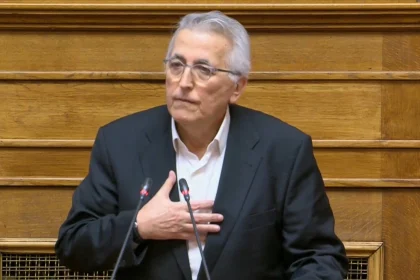 Παναγόπουλος στη Βουλή για τη δέσμευση των λογαριασμών του: «Υπάρχει μια δύσκολη κατάσταση»