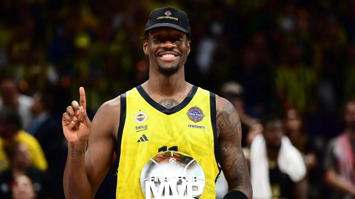 Ο Νάιτζελ Χέιζ-Ντέιβις στον Παναθηναϊκό, ο Δημήτρης Γιαννακόπουλος ανακοίνωσε τη μετεγγραφική «βόμβα»