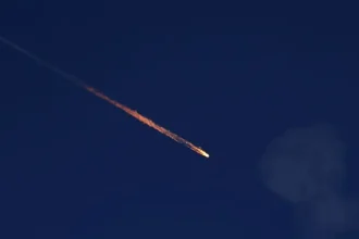 Ισραήλ: Πύραυλοι από το Ιράν κατευθύνονται προς την ισραηλινή επικράτεια