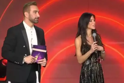 J2US: Η Δάφνη Καραβοκύρη και η Έλενα Τσαγκρινού αποχώρησαν από το μουσικό σόου