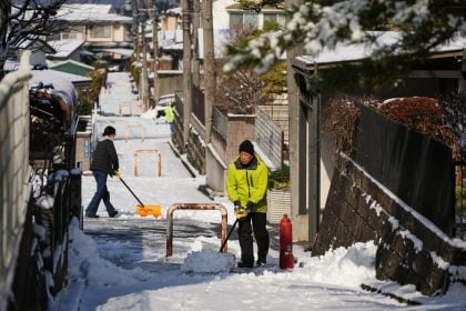 Φονικός χιονιάς στην Ιαπωνία – Τριάντα νεκροί από τις σφοδρές χιονοπτώσεις που συνεχίζονται για δεύτερη εβδομάδα