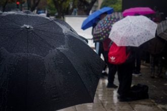 Βροχές, χαλάζι και θυελλώδεις νοτιάδες από την Τετάρτη μέχρι και την Κυριακή - Θα "χτυπηθεί" η Δυτική Ελλάδα