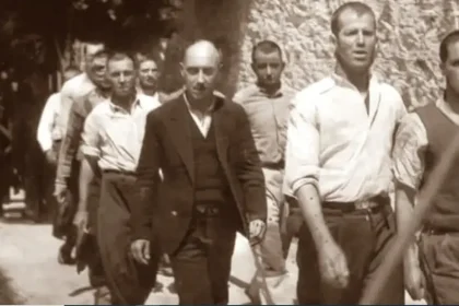 To Υπουργείο Πολιτισμού πήρε τις φωτογραφίες της εκτέλεσης στην Καισαριανή και το σύνολο των 262 ντοκουμέντων του Βέλγου συλλέκτη