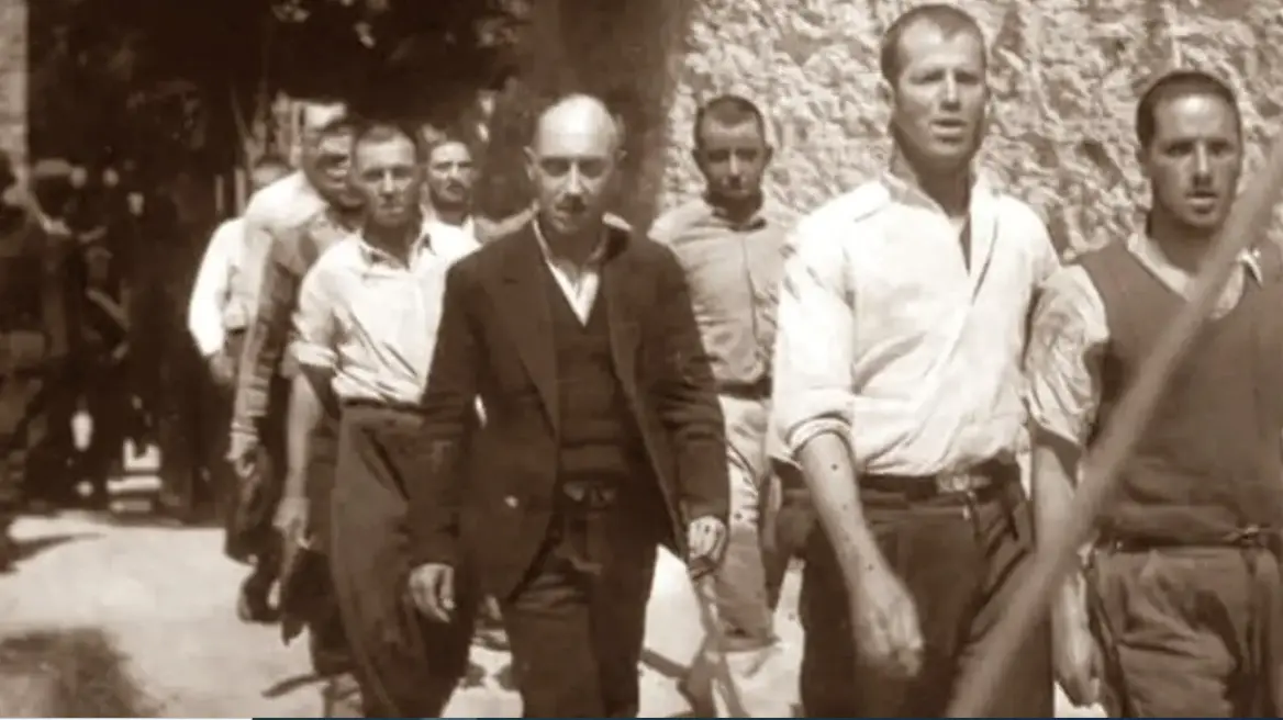 To Υπουργείο Πολιτισμού πήρε τις φωτογραφίες της εκτέλεσης στην Καισαριανή και το σύνολο των 262 ντοκουμέντων του Βέλγου συλλέκτη