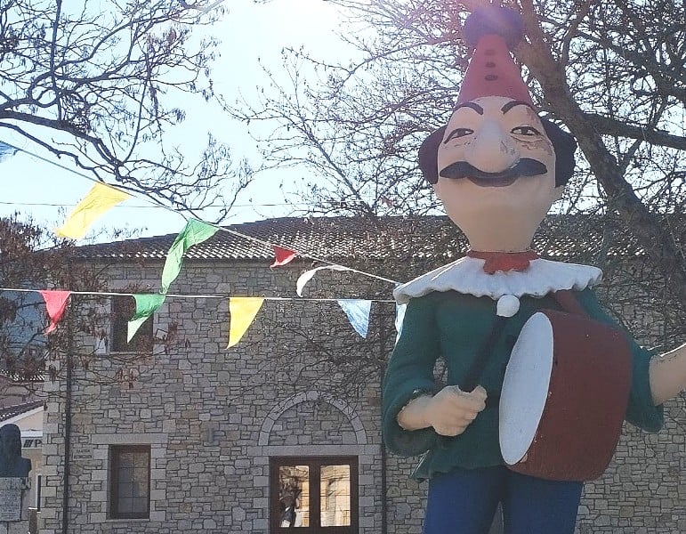 Δήμος Καλαβρύτων: Καρναβαλικές παρελάσεις την Κυριακή σε Κλειτορία, Σκεπαστό, Δάφνη και Ψωφίδα