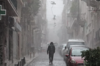 Κακοκαιρία την Τρίτη με ισχυρές βροχές και καταιγίδες - Πού θα είναι έντονα τα φαινόμενα