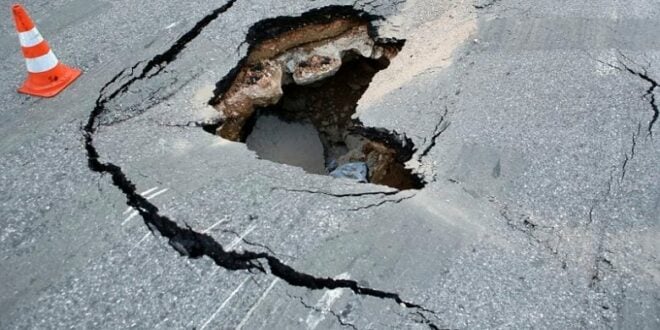 Καθίζηση σε δρόμο της Αρχαίας Ολυμπίας - Διακοπή κυκλοφορίας