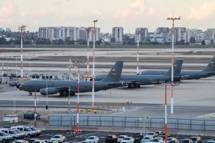 Το Ισραήλ ανοίγει τα καταφύγια και οι Αμερικανοί αδειάζουν την πρεσβεία τους με φόντο επικείμενη επίθεση στο Ιράν