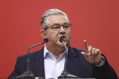 Κουτσούμπας για Βιολάντα: «Όσο αντιπαθής είναι ένας εργοδότης που προχωρά σε εγκλήματα, άλλο τόσο είναι και ο δούλος»