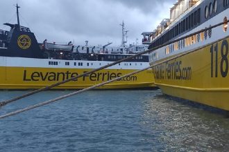 Δεμένα τα πλοία στην Κυλλήνη - Έκλεισε η γραμμή για Ζάκυνθο, Κεφαλονιά