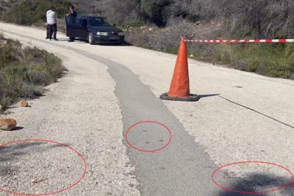 Λουτράκι: Η μητέρα και 2 φίλοι του 17χρονου φερόμενου δράστη προσήχθησαν για την αιματηρή συμπλοκή