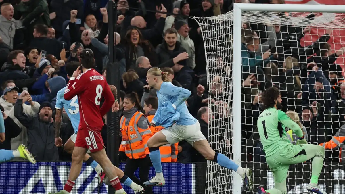 Λίβερπουλ – Μάντσεστερ Σίτι 1-2: Οι «πολίτες» πέτυχαν απίστευτη ανατροπή στο Άνφιλντ και παρέμειναν στο κυνήγι της Άρσεναλ