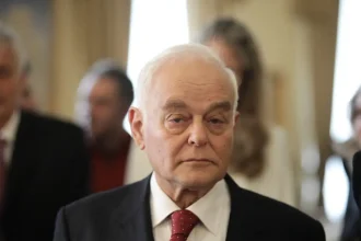 Πέθανε ο συνταγματολόγος και πρώην υπουργός Αντώνης Μανιτάκης