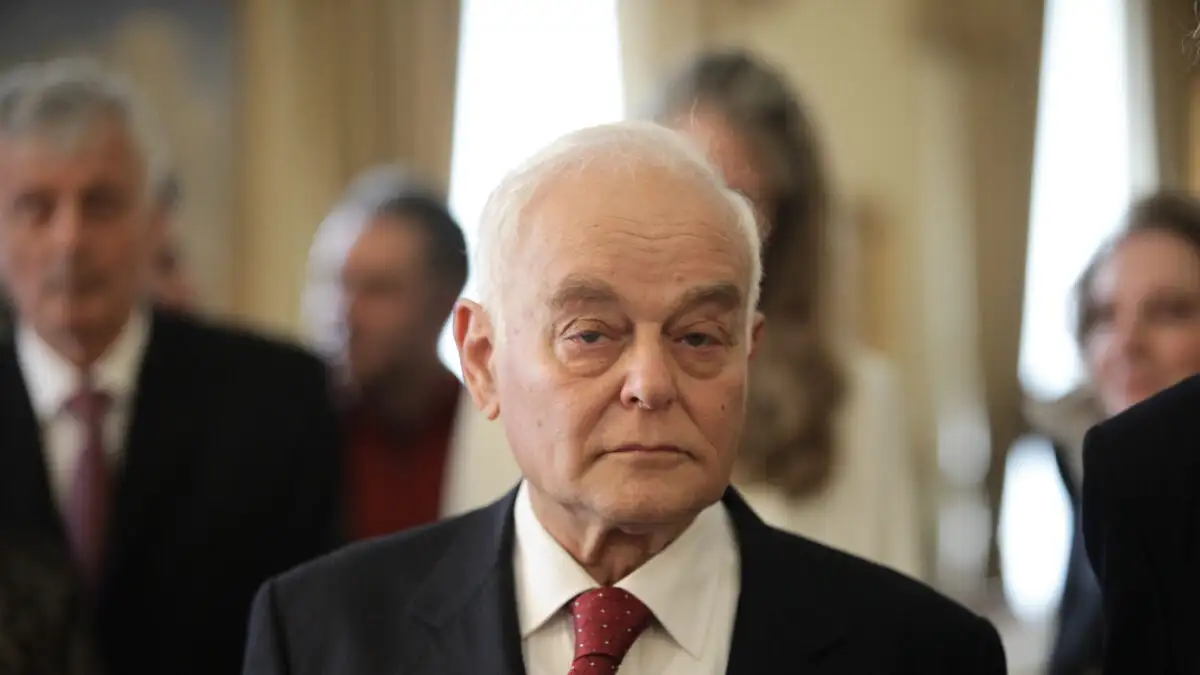 Πέθανε ο συνταγματολόγος και πρώην υπουργός Αντώνης Μανιτάκης