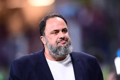 Βαγγέλης Μαρινάκης στους παίκτες του Ολυμπιακού: «Είμαι μαζί σας μέχρι τέλους, με 5/5 σας περιμένει μεγάλο πριμ»