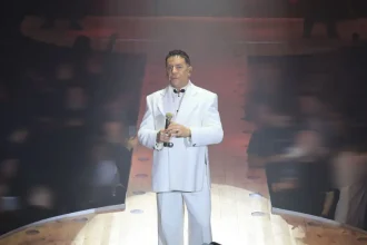 Ο Γιώργος Μαζωνάκης μεταφέρθηκε εσπευσμένα σε νοσοκομείο