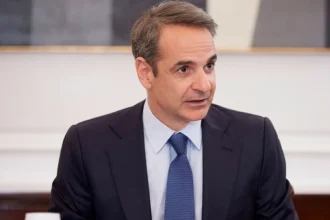 Μητσοτάκης: Η σκέψη όλων μας στις οικογένειες που πενθούν και στους ανθρώπους που δεν γύρισαν σπίτια τους