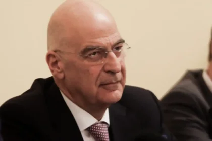 Νίκος Δένδιας από Ουάσιγκτον: Η «Γαλάζια Πατρίδα» δεν βοηθά στον διάλογο με την Τουρκία