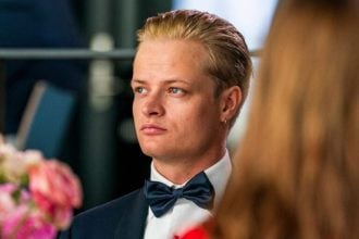 Η αστυνομία συνέλαβε ξανά τον γιο της διαδόχου πριγκίπισσας της Νορβηγίας λίγες ώρες πριν από τη δίκη