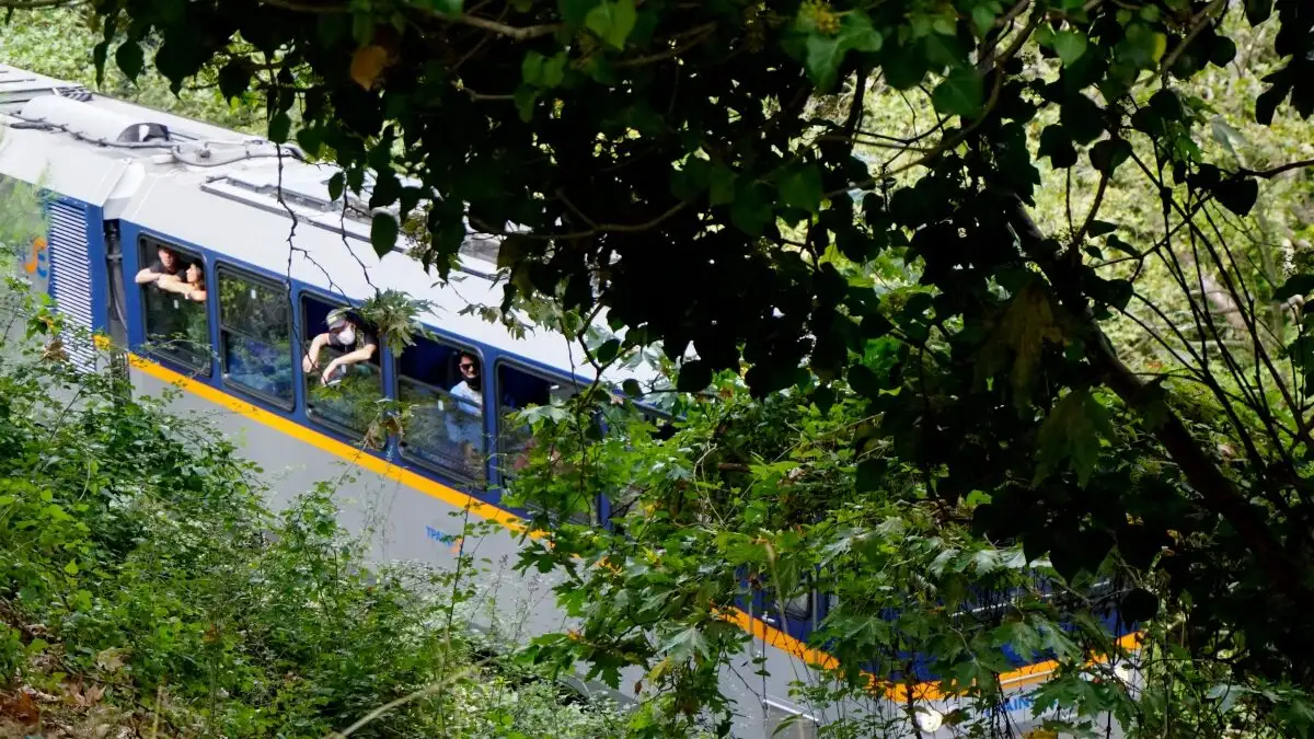 Αποζημίωση στο 100% για τους εγκλωβισμένους στον Οδοντωτό από την Hellenic Train