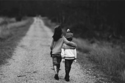 Έρευνα: Γιατί τα πρωτότοκα παιδιά φαίνεται να είναι πιο ευφυή;