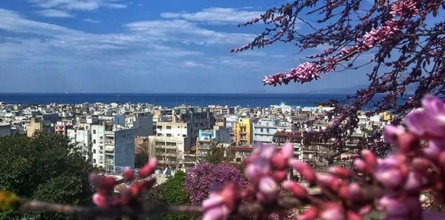 Καιρός: Ο Μάρτης έρχεται και φέρνει την άνοιξη χωρίς ισχυρές βροχές και χιόνια