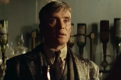 Κυκλοφόρησε το επίσημο τρέιλερ για την ταινία του Peaky Blinders, ο Κίλιαν Μέρφι επιστρέφει ως Τόμι Σέλμπι