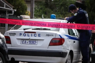 Θρίλερ στη Νέα Πέραμο: Η απαγωγή, οι πυροβολισμοί και τα δεκάδες αναπάντητα ερωτήματα για τον 27χρονο που βρέθηκε νεκρός σε ρέμα