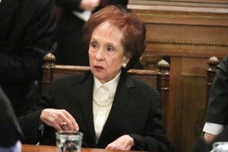 Δημοσία δαπάνη η κηδεία της Άννας Ψαρούδα - Μπενάκη