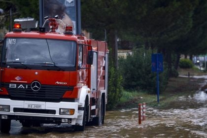 Σοβαρά προβλήματα από την ισχυρή νεροποντή στον Πύργο: Πλημμύρισαν σπίτια, απεγκλωβίστηκαν κάτοικοι (ΦΩΤΟ - ΒΙΝΤΕΟ)