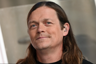 ΗΠΑ: Πέθανε σε ηλικία 47 ετών ο τραγουδιστής των 3 Doors Down, Μπραντ Άρνολντ