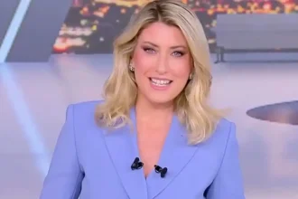 Σία Κοσιώνη: Είμαι πάρα πολύ χαρούμενη που επιστρέφω επιτέλους κοντά σας - Τα πρώτα λόγια στο δελτίο μετά την περιπέτεια υγείας