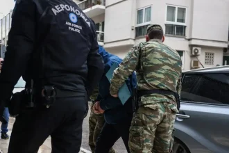 Μαραθώνια η απολογία του σμήναρχου για κατασκοπεία υπέρ της Κίνας – Συνεργάζεται με τις αρχές