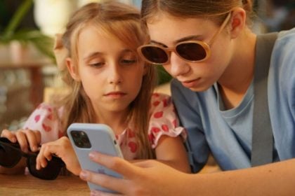 Στόχος να μάθουν τα παιδιά κάτω των 15 ετών να αυτορυθμίζονται στη χρήση των social media