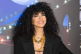 Μαρία Σολωμού: Έχω στο νου μου ότι απευθύνομαι σε ανθρώπους που έχουν μεγαλώσει αλλιώς ή είναι μαλ@@ες