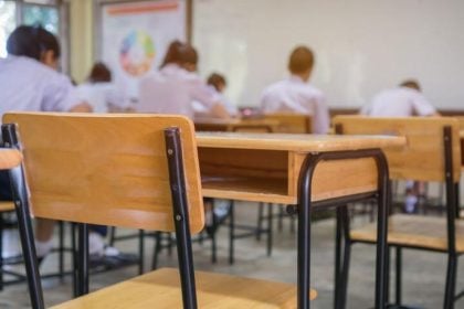 Από το σχολικό έτος 2027-2028 αρχίζει η εφαρμογή του Εθνικού Απολυτηρίου, δεν καταργούνται οι Πανελλαδικές