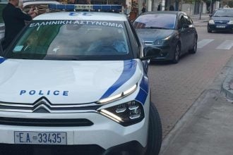 Διπλή δολοφονία στη Φοινικούντα: Ελεύθεροι χωρίς όρους οι δύο κατηγορούμενοι για υπόθαλψη εγκληματία - Ζητούν ξεχωριστή δίκη