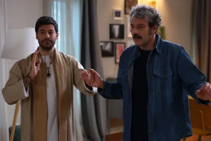 Τρομεροί γονείς: Ο Σάκης φέρνει στο σπίτι τον γκουρού Δαμασκηνό, που επέστρεψε από το Θιβέτ