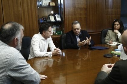 Φάμελλος: Η ακρίβεια Μητσοτάκη λειτουργεί εις βάρος και των καταναλωτών και των μικρομεσαίων επιχειρήσεων
