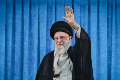 Ιράν: O Χαμενεΐ δεν βρίσκεται στην Τεχεράνη