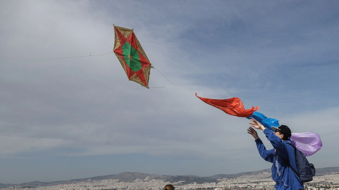 Καντερές για καιρό Καθαράς Δευτέρας: «Χωρίς εμπόδια το πέταγμα του χαρταετού και η επιστροφή των εκδρομέων»