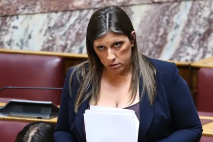 Ζωή Κωνσταντοπούλου: Εργαζόμενη καταγγέλλει την πρόεδρο της Πλεύσης Ελευθερίας για απλήρωτους μισθούς και εργασιακό μπούλινγκ