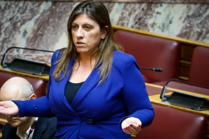 Η Κωνσταντοπούλου διαψεύδει τις καταγγελίες για απλήρωτη εργαζόμενη: «Δεν απασχολείται στην Πλεύση Ελευθερίας εδώ και ένα χρόνο»