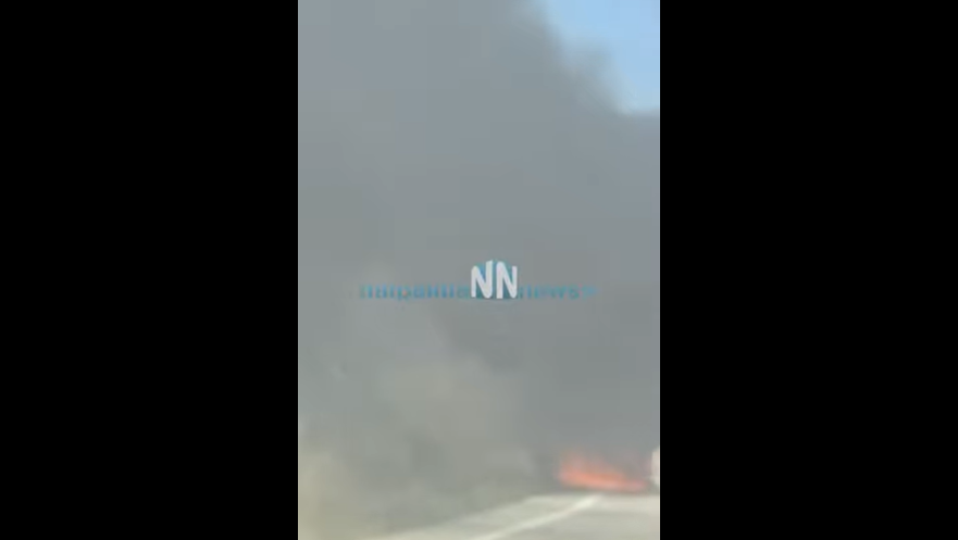 Στις φλόγες αυτοκίνητο στο Περιθώρι Ναυπακτίας - BINTEO
