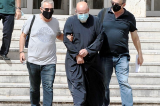 Νέα αναβολή στη δίκη του ιερέα από το Αγρίνιο - Καθαίρεση και σε δεύτερο βαθμό από το Συνοδικό Δικαστήριο