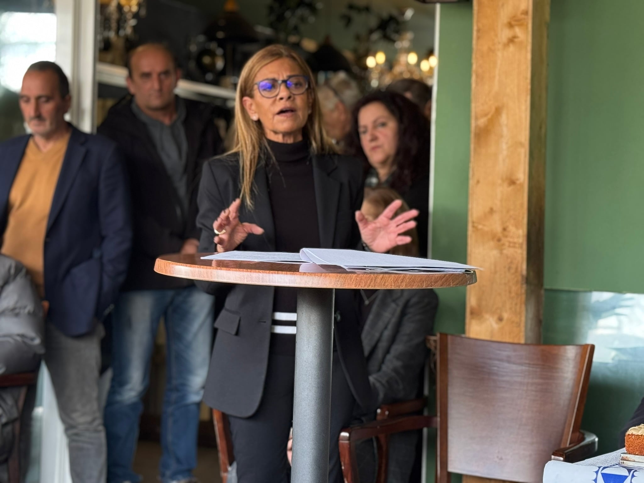 Κεντρική ομιλήτρια του ΠΑΣΟΚ στο Ευπάλιο η Κατερίνα Σολωμού - ΦΩΤΟ