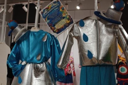 Οι εργαζόμενοι της ΔΕΥΑΠ στο Πατρινό Καρναβάλι, με τα… σταγονομπερδέματα! 