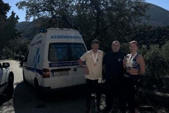 Ο "Κυανούς Σταυρός" στηρίζει τον Σύλλογο Γονιών Παιδιών με Νεοπλασματική ασθένεια «ΦΛΟΓΑ» - Εκδήλωση για φιλανθρωπικό σκοπό - ΦΩΤΟ